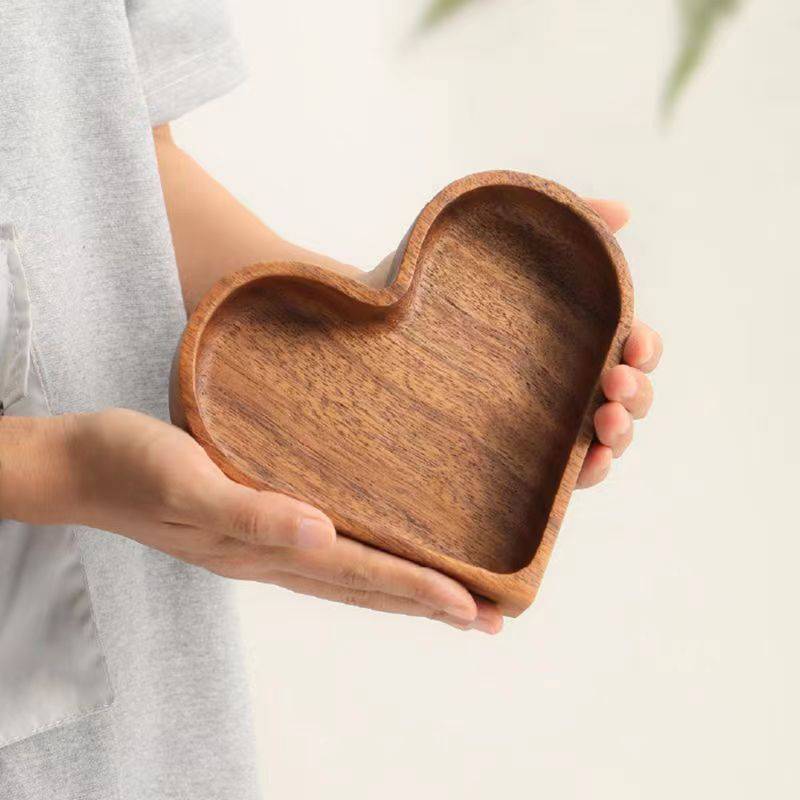 Close-up of premium walnut finish on the wooden serving tray