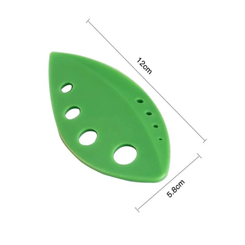 Kitchen gadget for stripping herbs