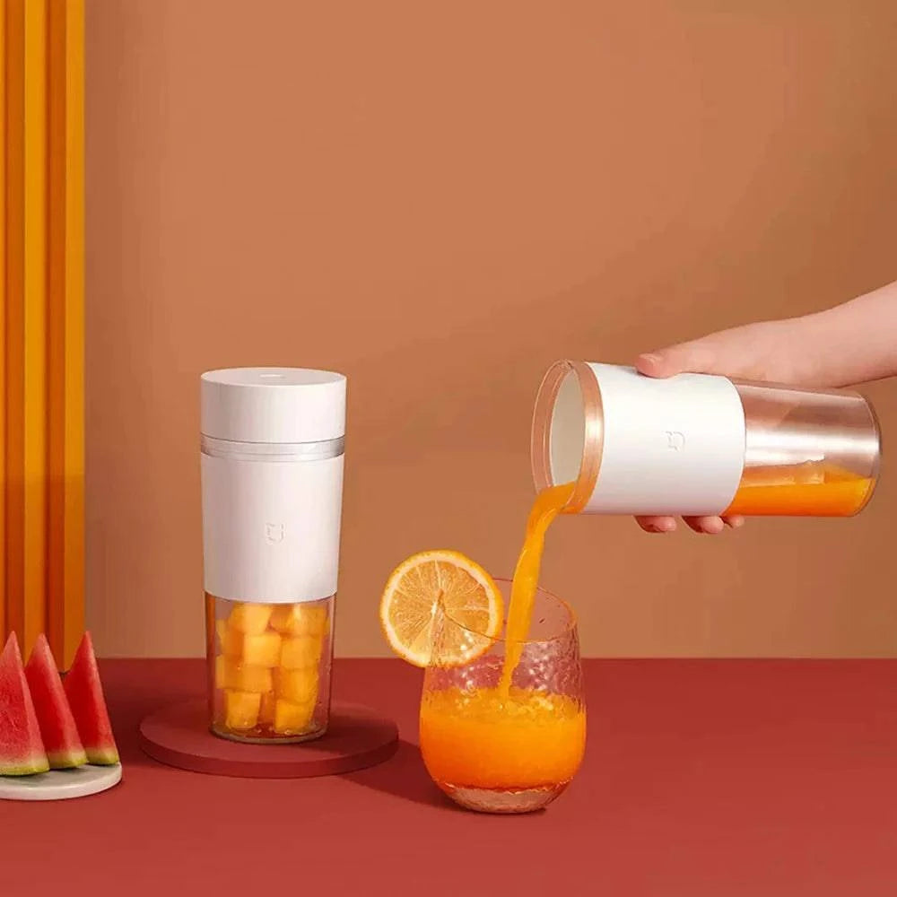 Mini Portable Juicing Blender - Compact and Powerful for Smoothies
