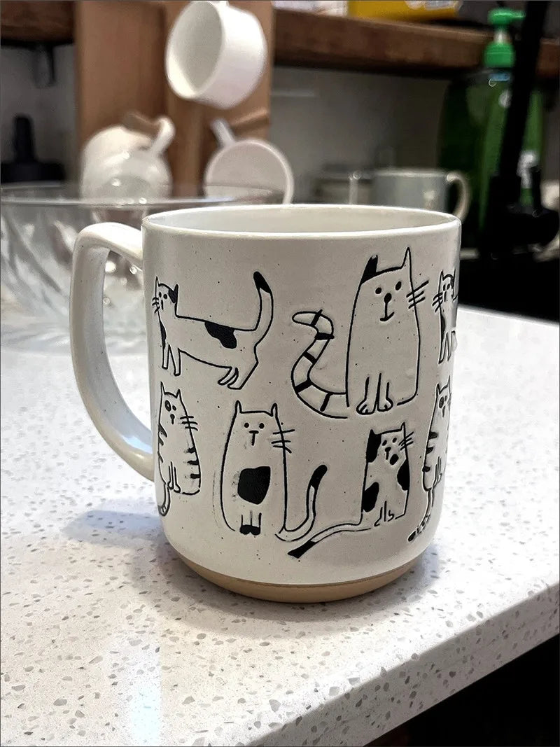 Elegant Ceramic Coffee Mug – Modern European Handgrip Design