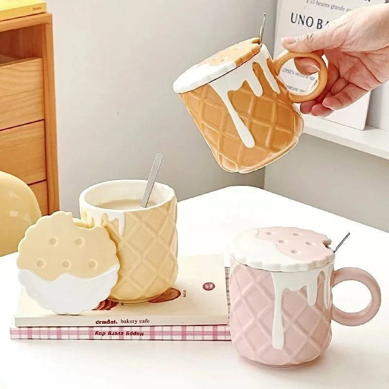Biscuit pattern coffee mug for sweet sipping