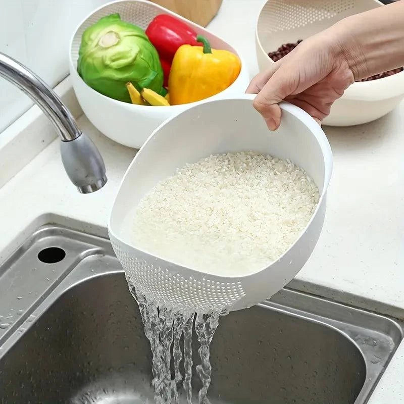 Versatile rice drainage basket for quick food preparation