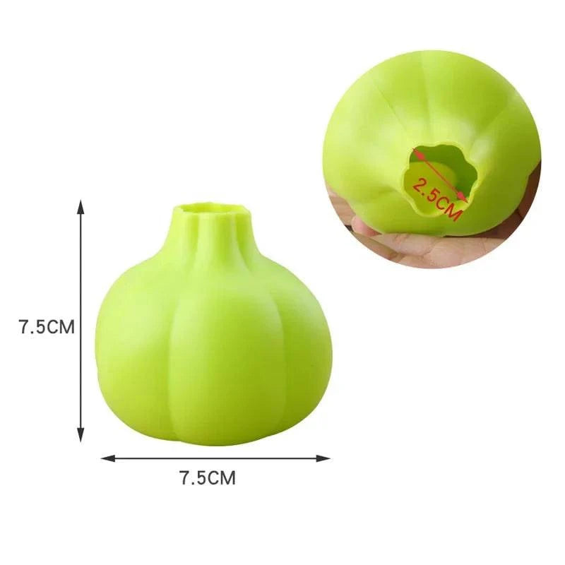 Garlic Peeler - Easy and Efficient Peeling - Cook Lux