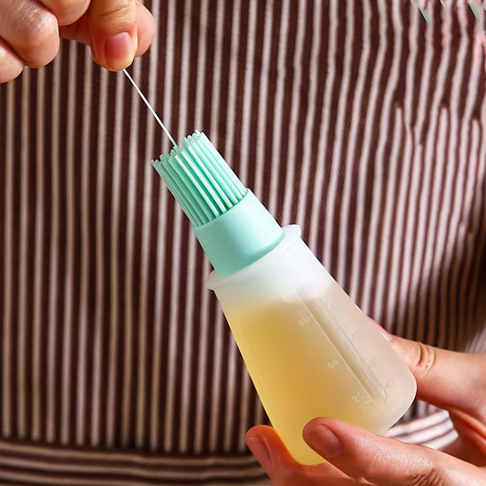 Leak-proof and heat-resistant silicone oil brush with easy-to-clean bristles